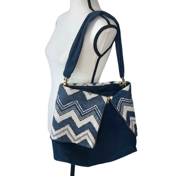 Boho Blue White Chevron Tapestry Velvet Large Handbag Purse Clutch like NEW - Picture 1 of 6